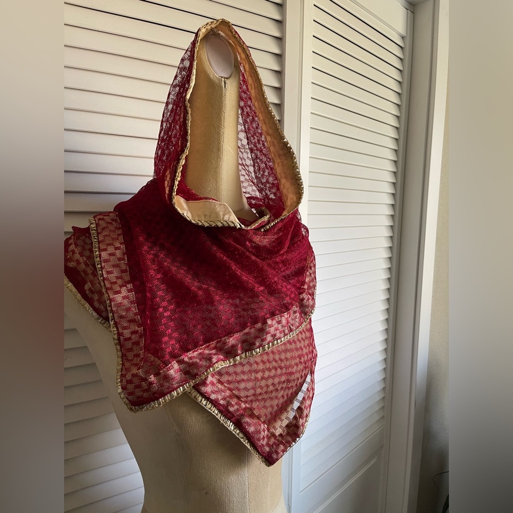 Indian Antique Dupatta Scarf - Picture 7 of 9
